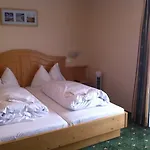 Hotel Alex 3*