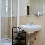 Alex Hotel