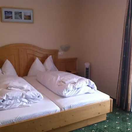Otel Alex 3*
