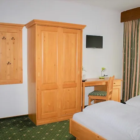 Alex Hotel 3*
