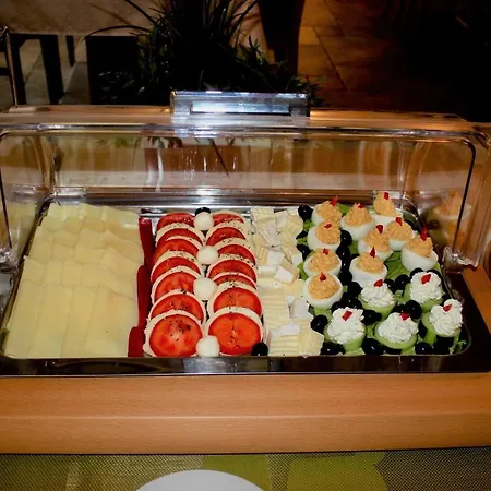 Alex Otel 3*
