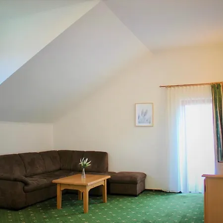 Alex Otel 3*